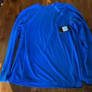 Mens Nike Dri-fit long sleeve shirt. Size M, royal blue. NWT